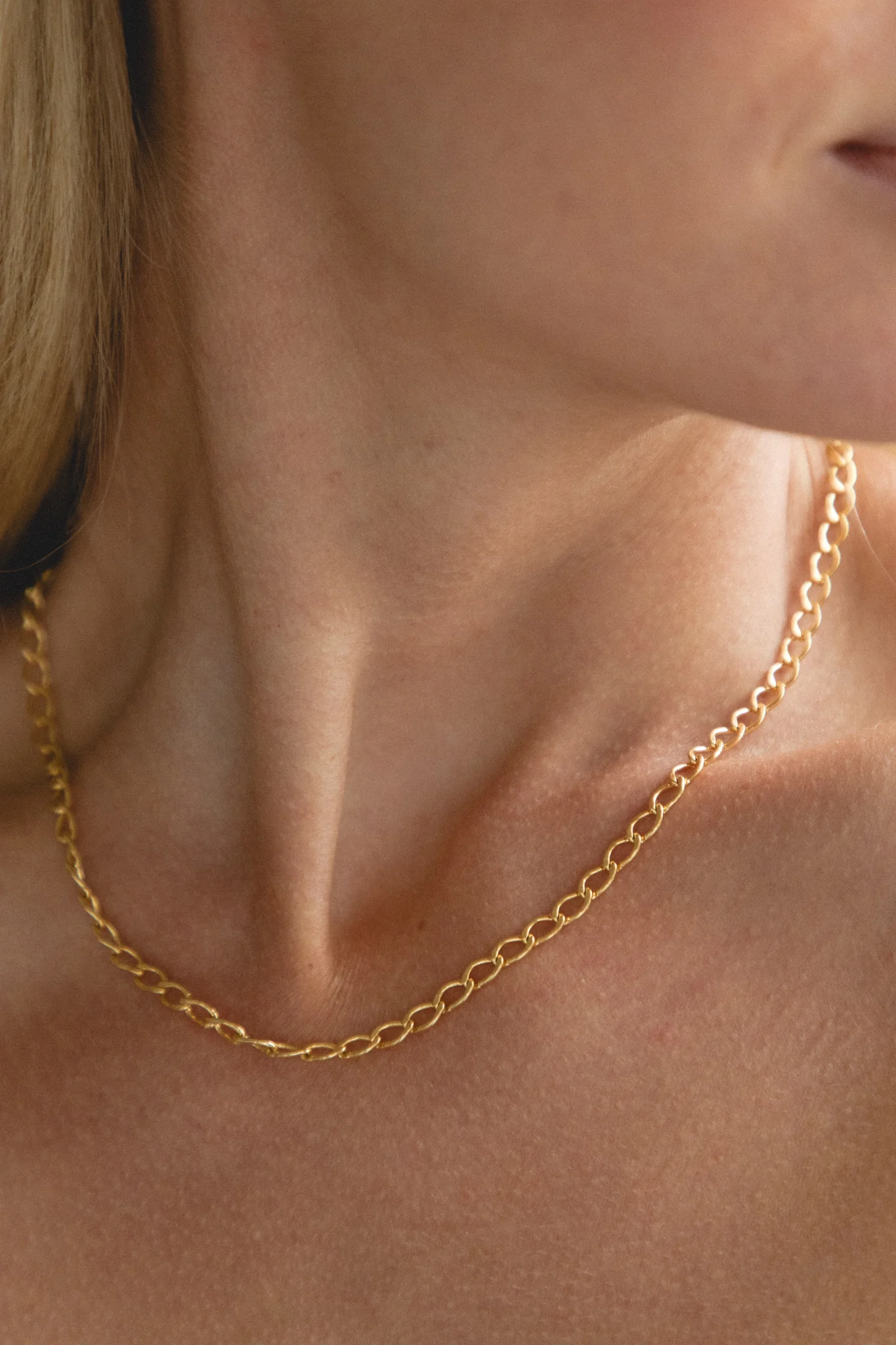 Adele Curb Chain - Image 5