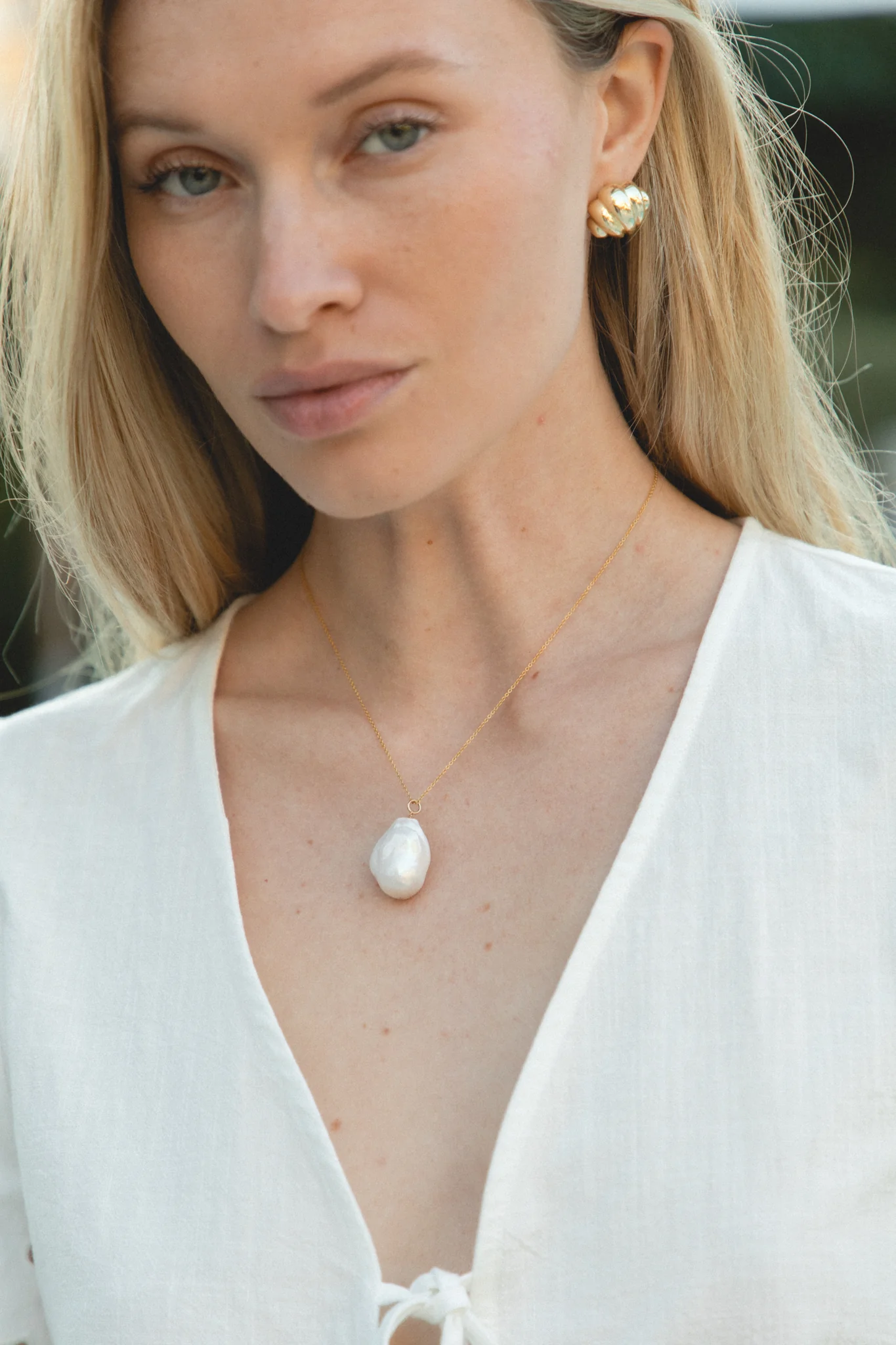 Baroque Pendant Pearl Necklace - Image 4