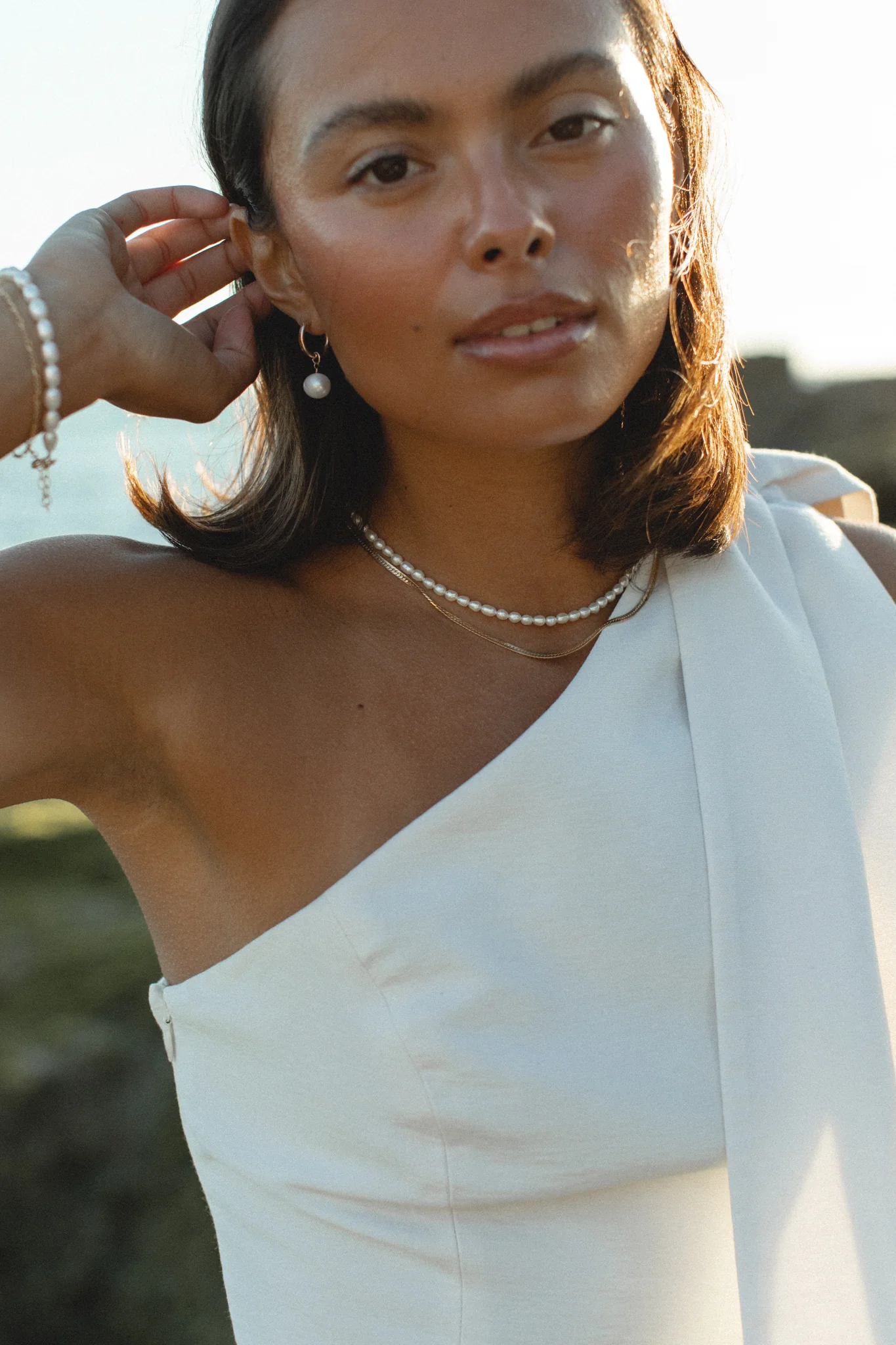 Bella Pearl Drop Earrings - Image 5