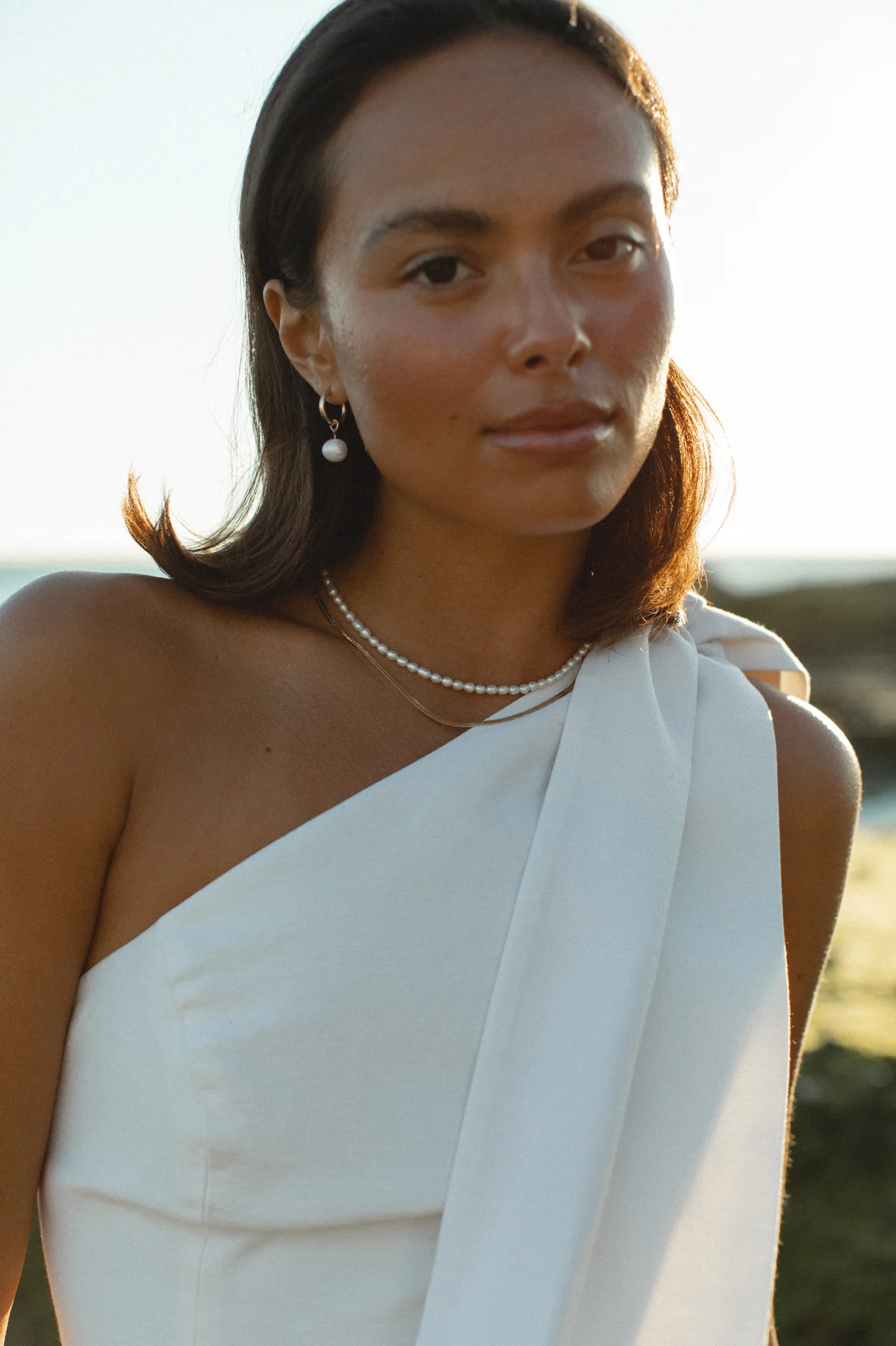 Bella Pearl Drop Earrings - Image 7