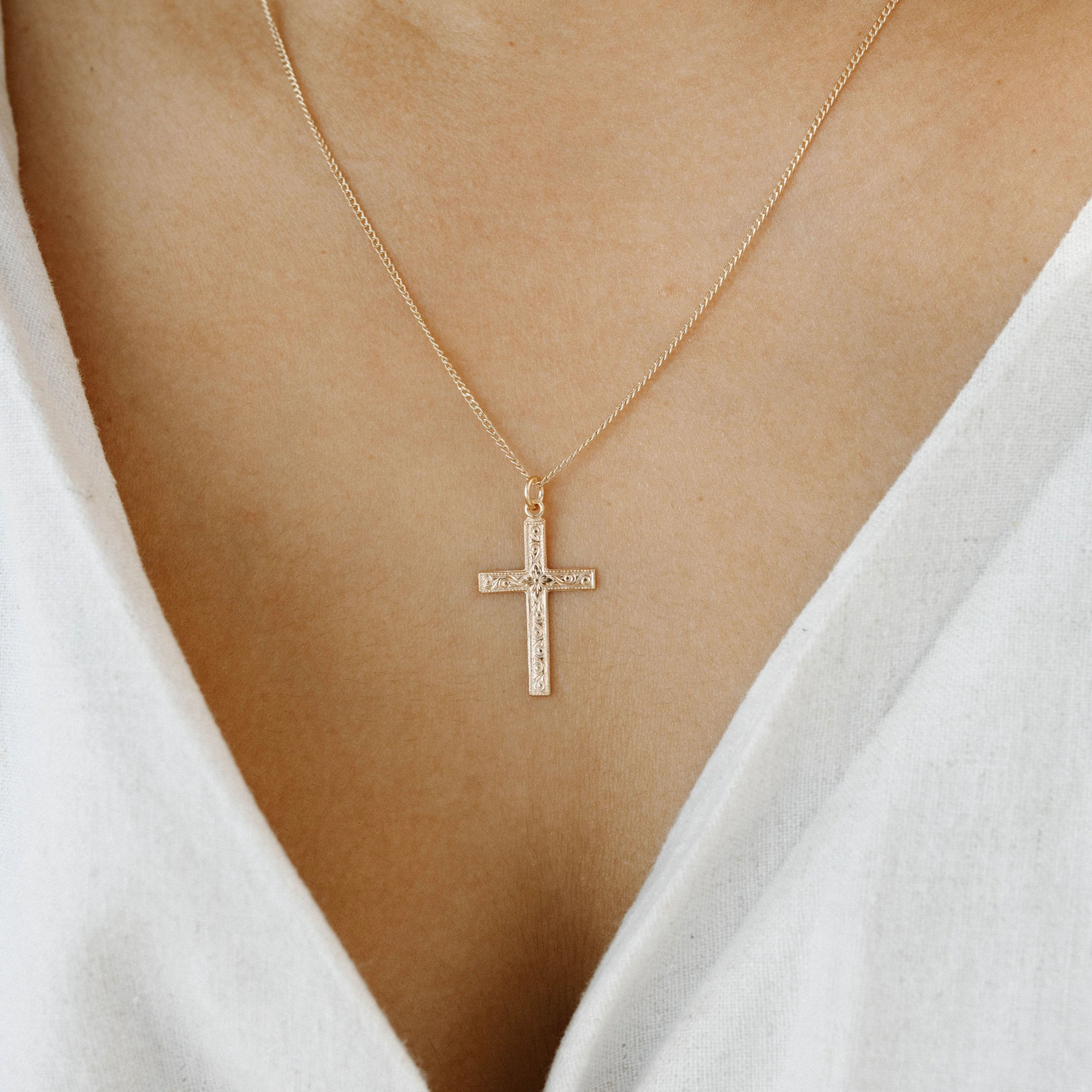 Chloe Cross Necklace - Image 3