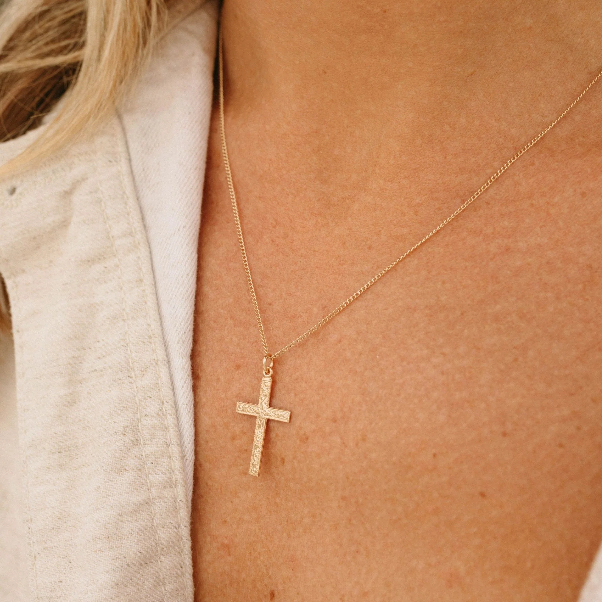 Chloe Cross Necklace - Image 5