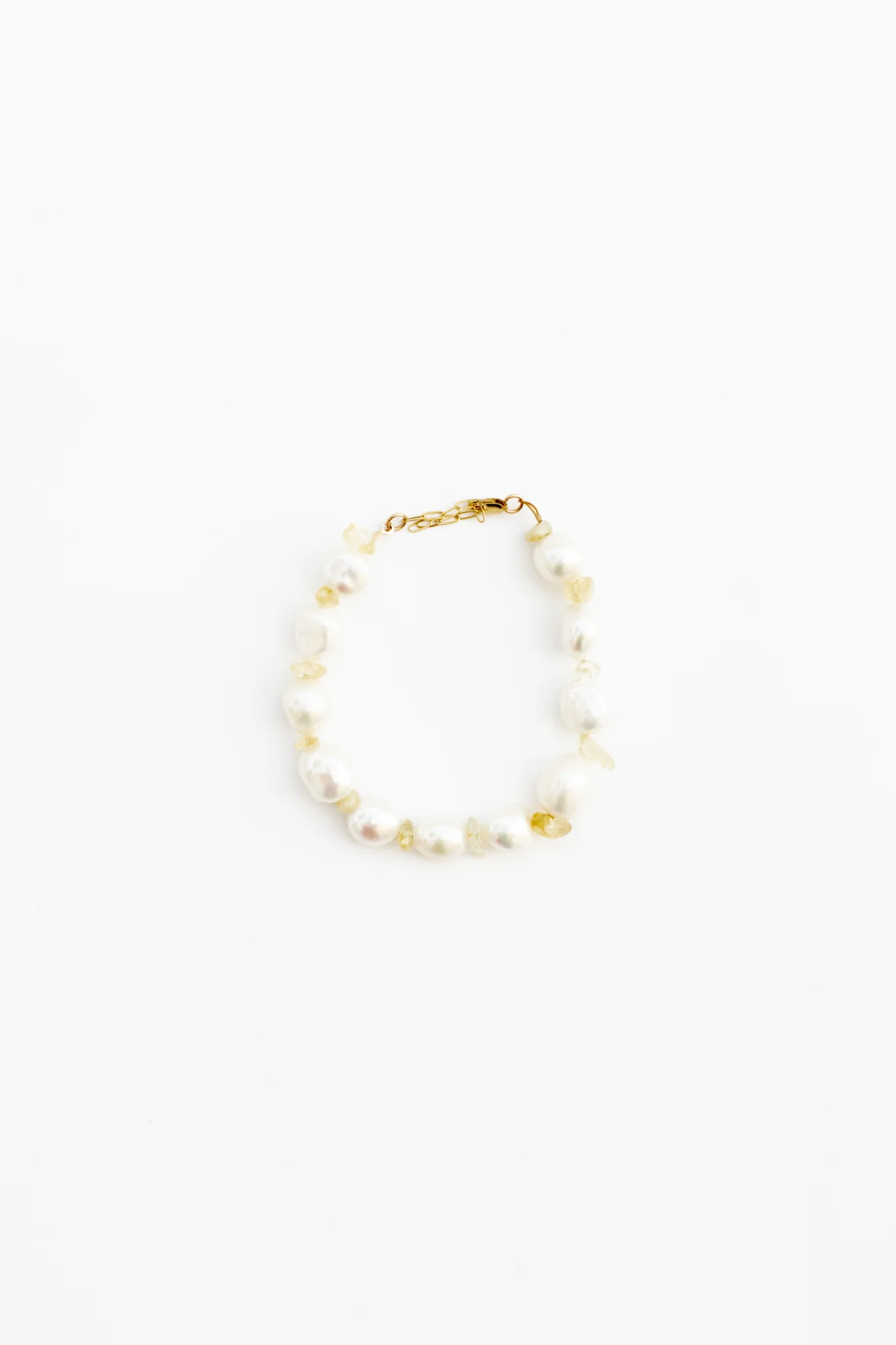 Daybreak Pearl Bracelet - Image 4