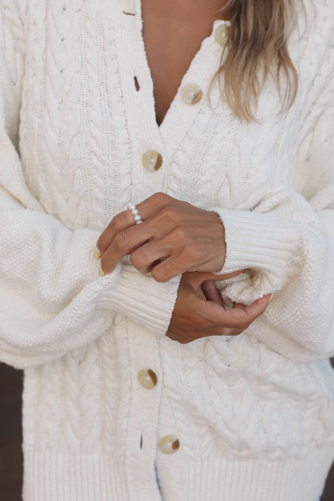 Elastic Pearl Ring - Image 6