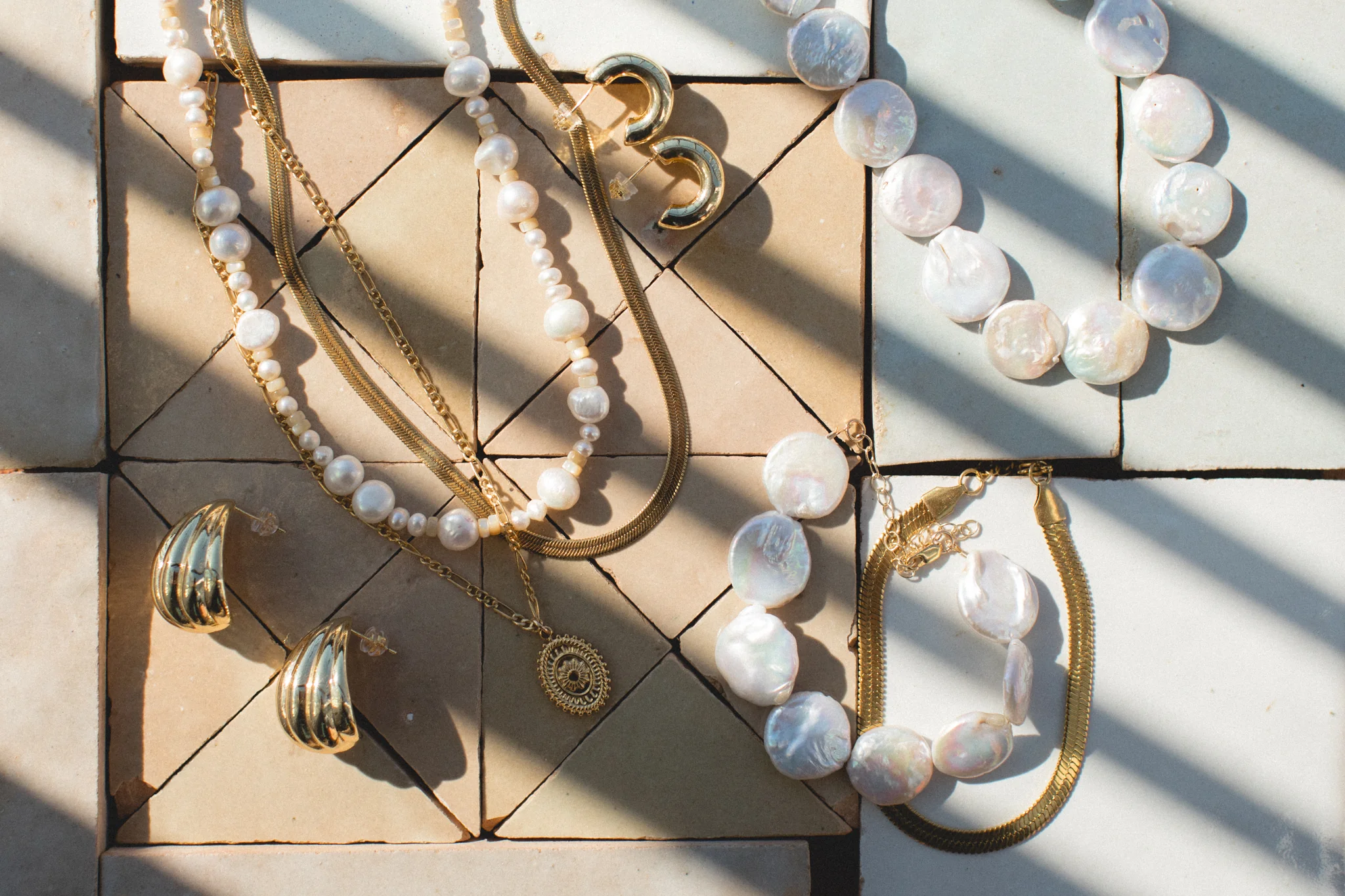Isla Pearl Beaded Necklace - Image 5
