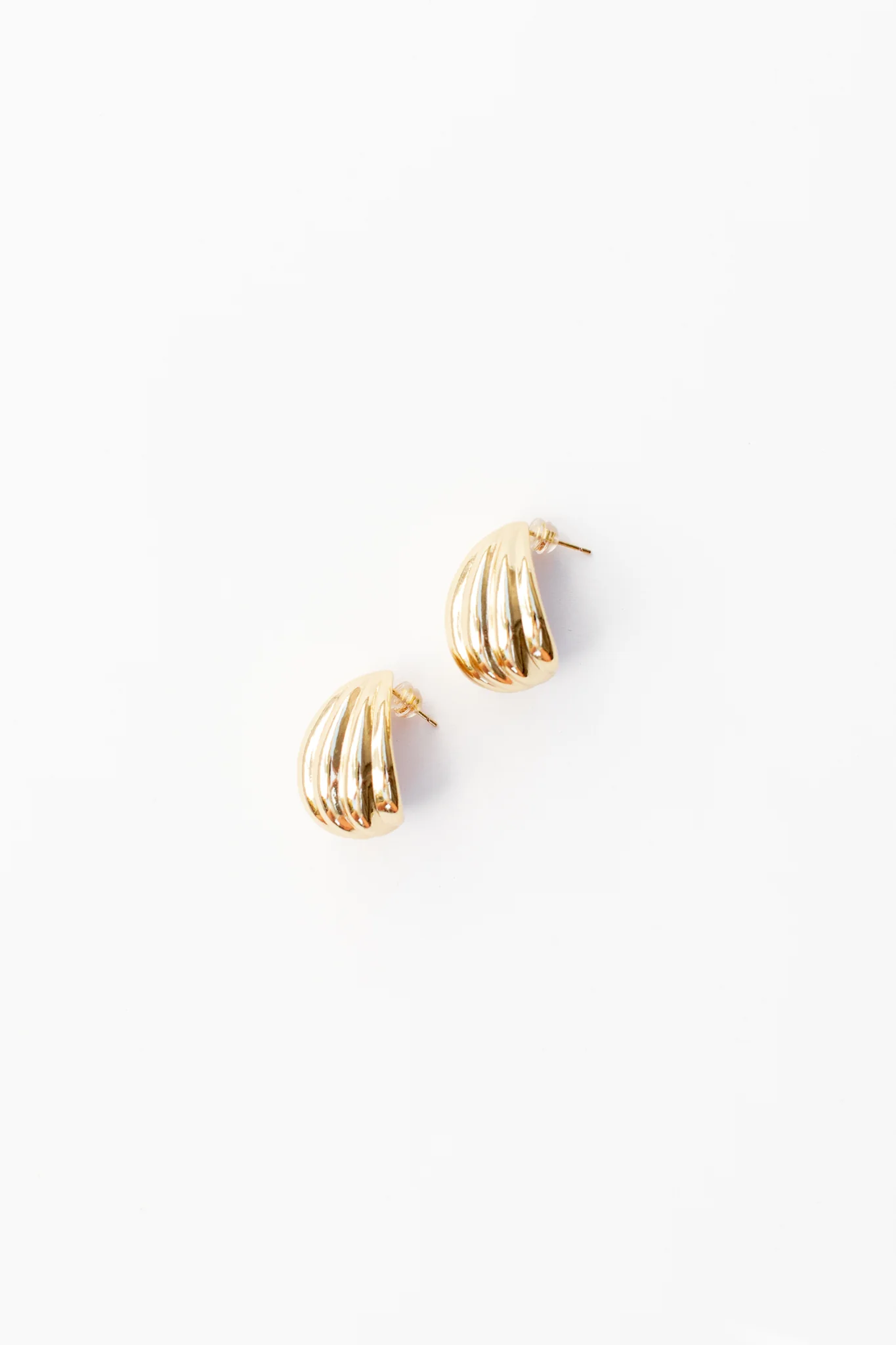 Large Clam Shell Earrings - Image 4