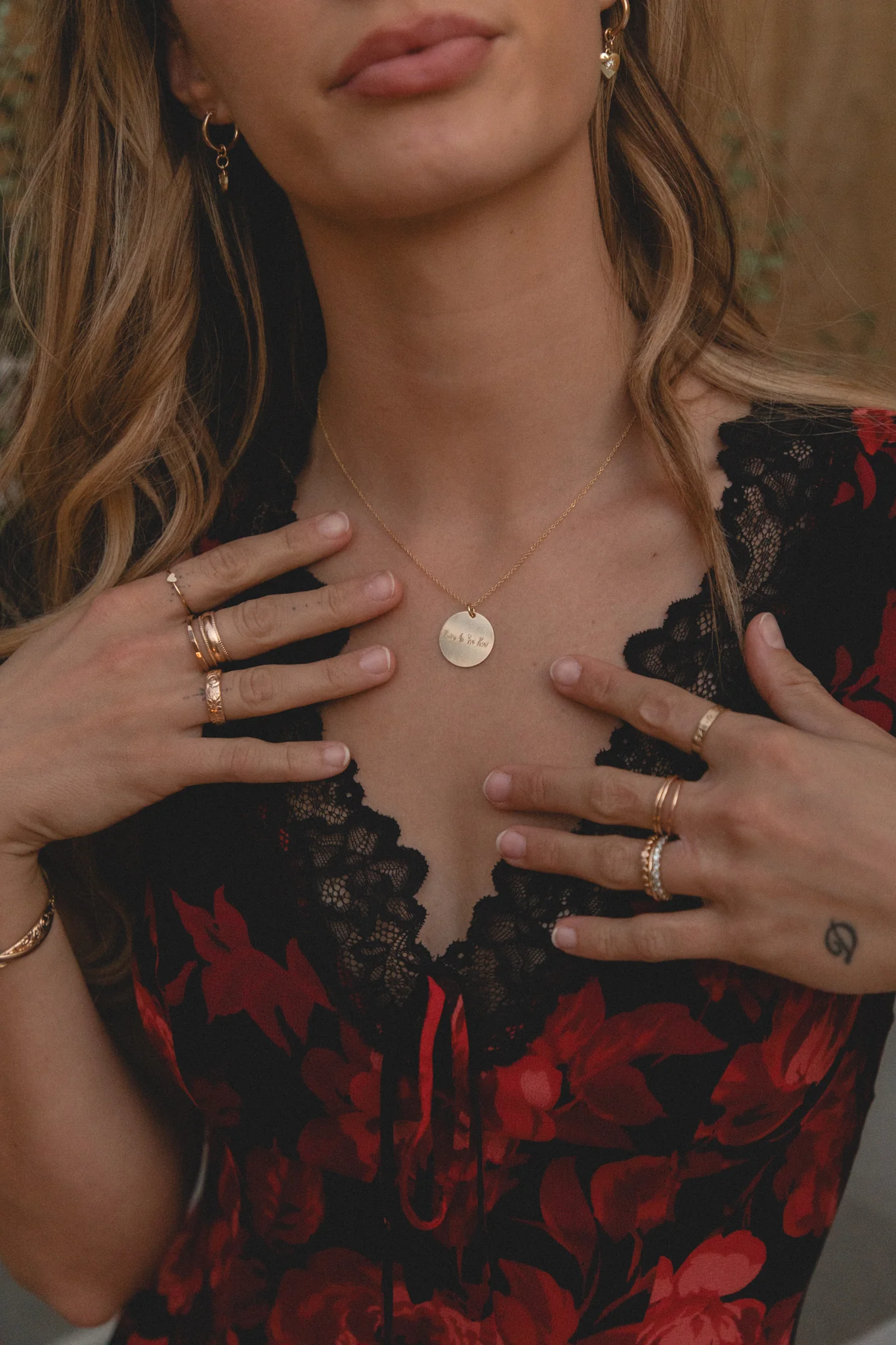 Rylee Disk Necklace - Image 6