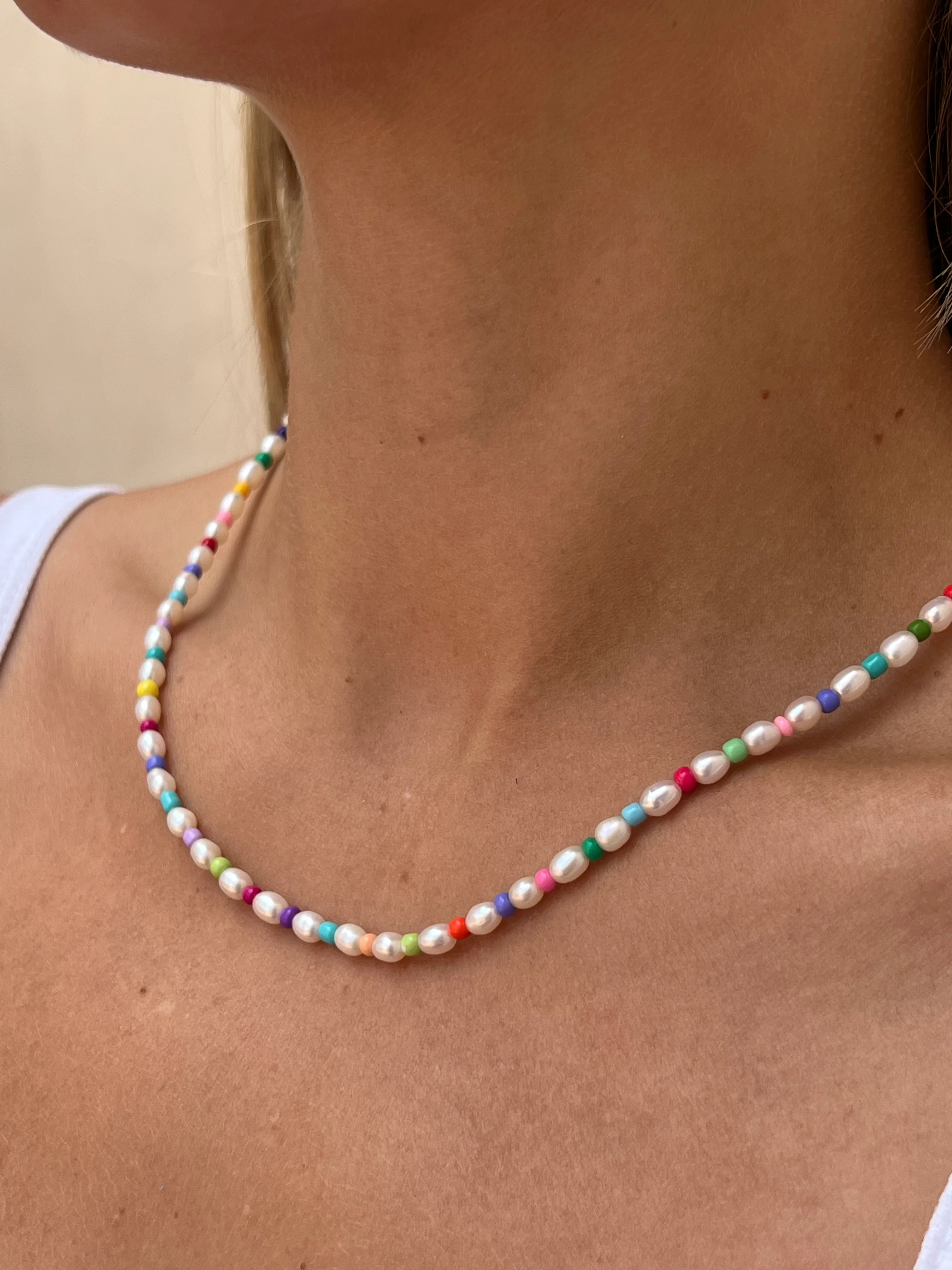 Littles Life In Color Small Pearl Necklace - Image 4