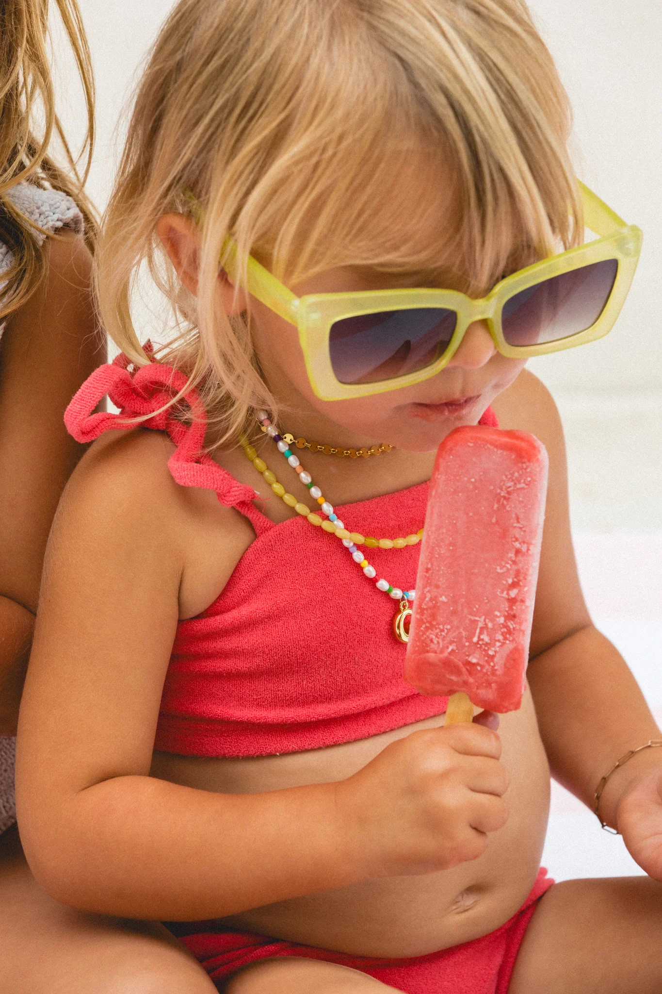 Littles Life In Color Small Pearl Necklace - Image 8