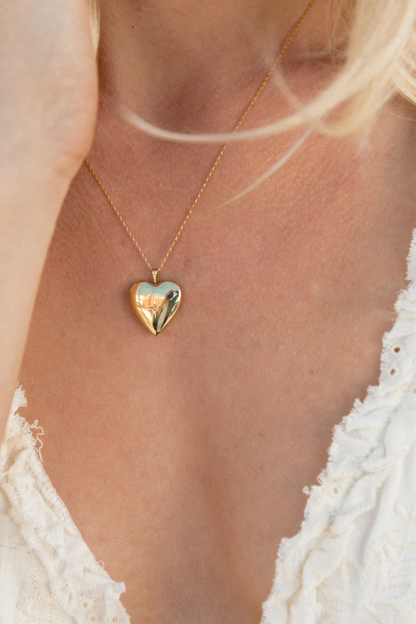 Luxe Rhinestone Heart Locket - Image 4