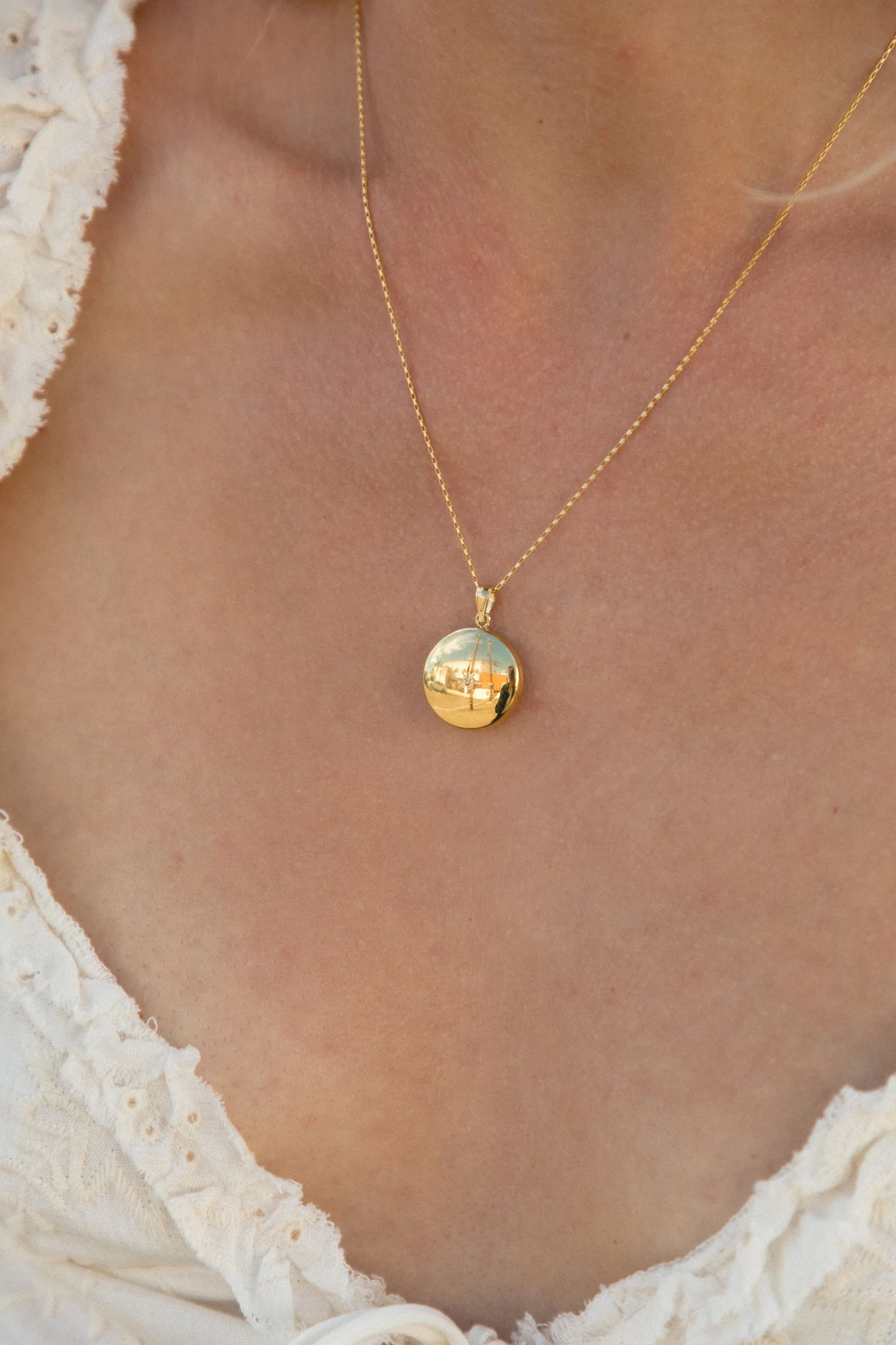 Luxe Rhinestone Locket - Image 3