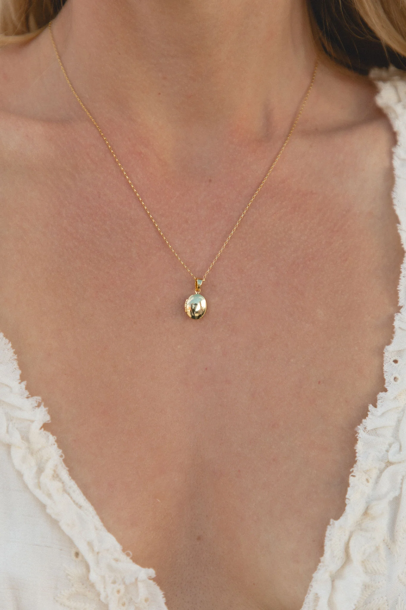Mini Oval Locket - Image 2