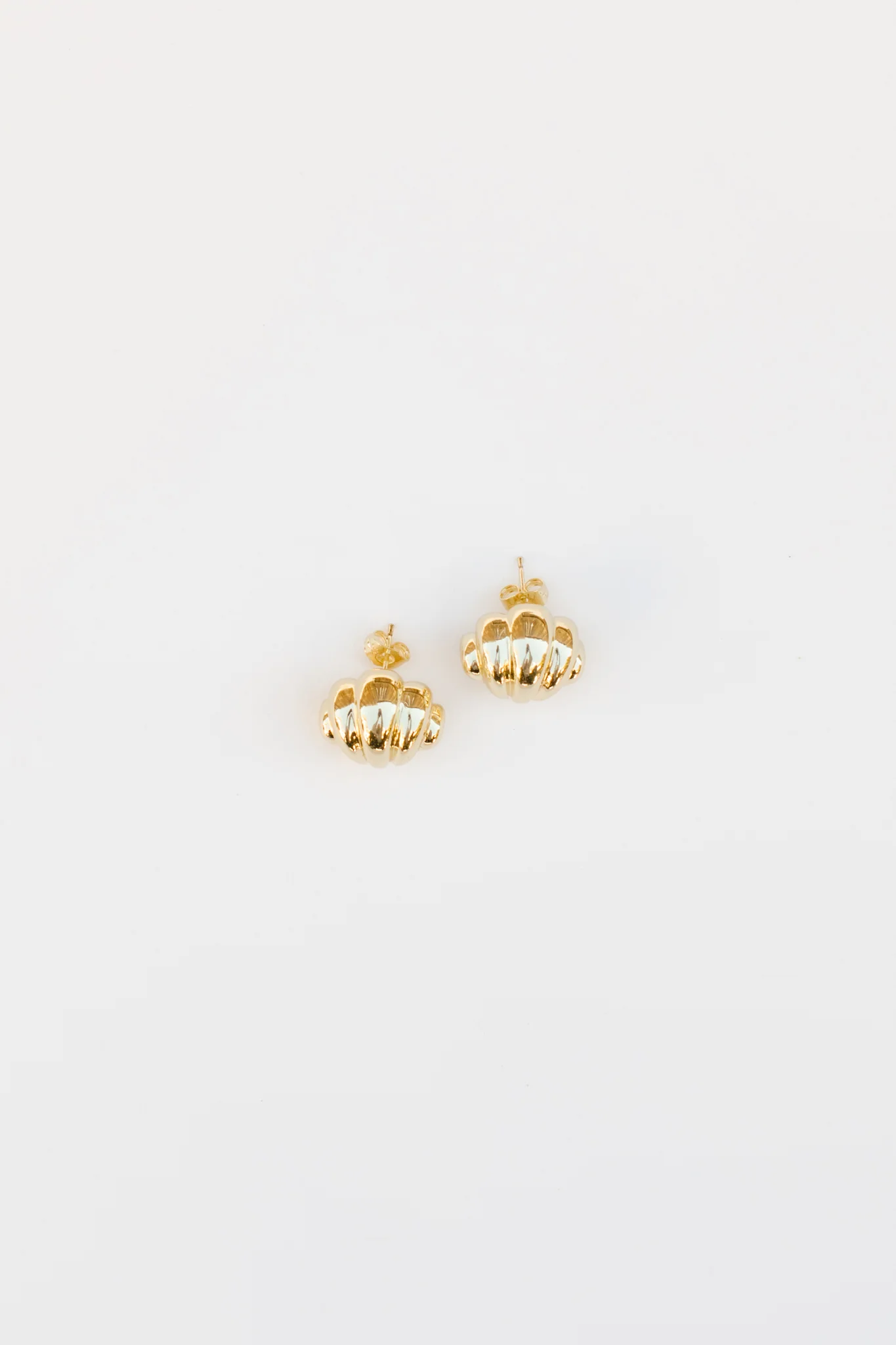 Oversized Shell Studs - Image 7