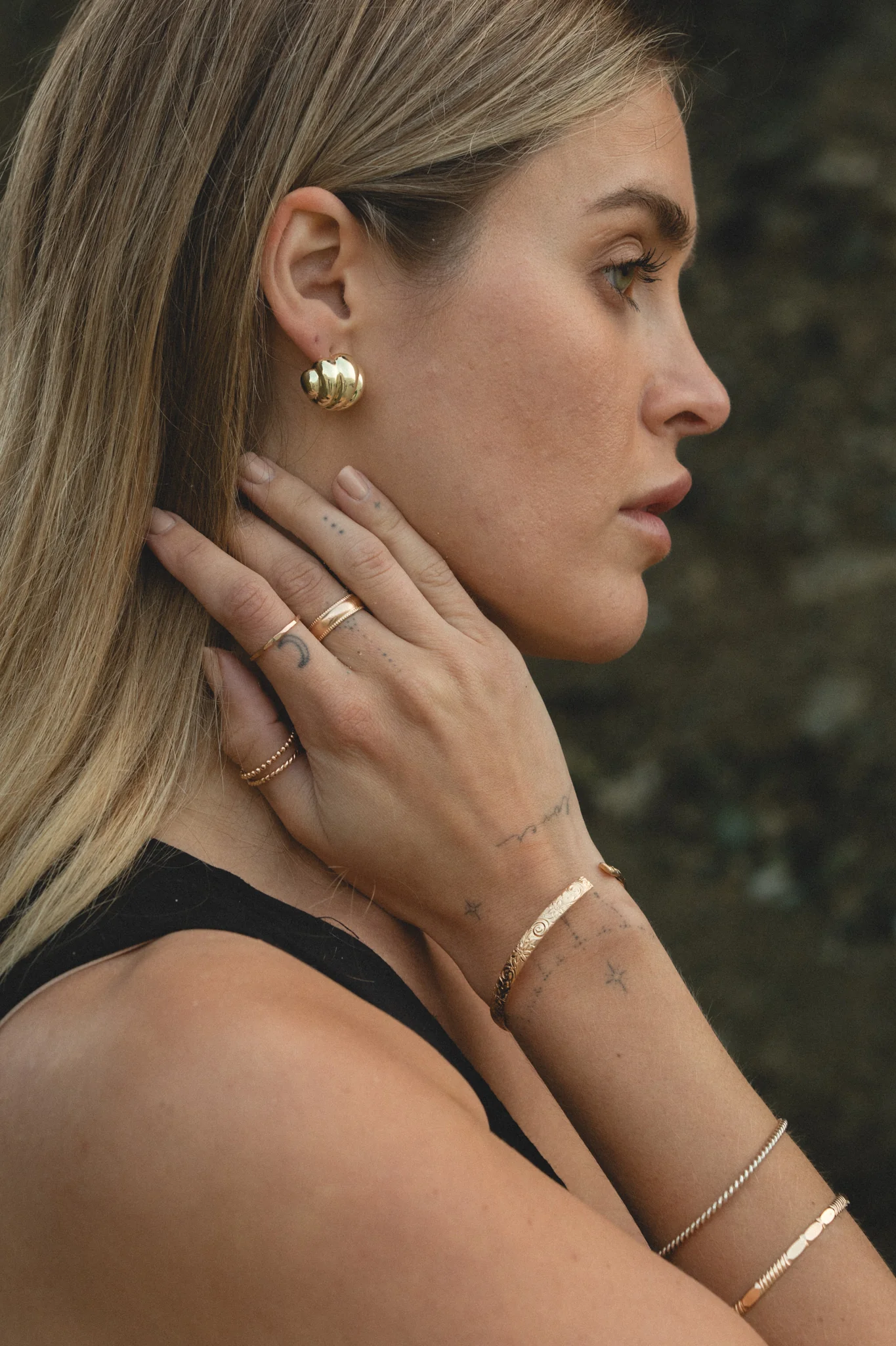 Oversized Shell Studs - Image 8