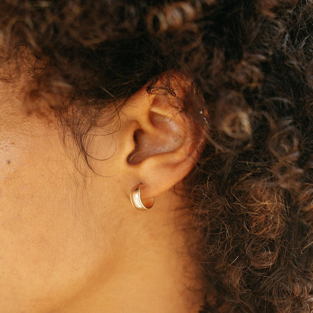 Small Ribbed Earrings - Image 3